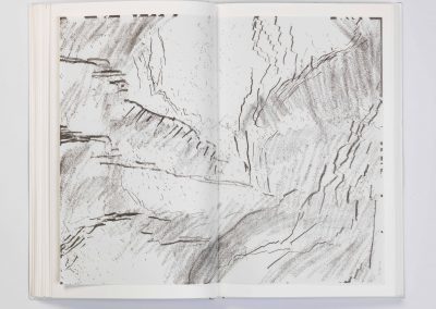 Drei Bände in Leder mit Suite libre der einzelnen Motive